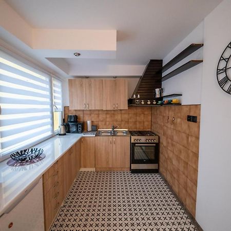 Art Apartament 2 우스트르치키 돌네 외부 사진
